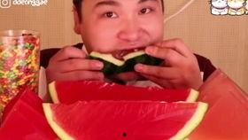 情侣网红吃瓜表情包